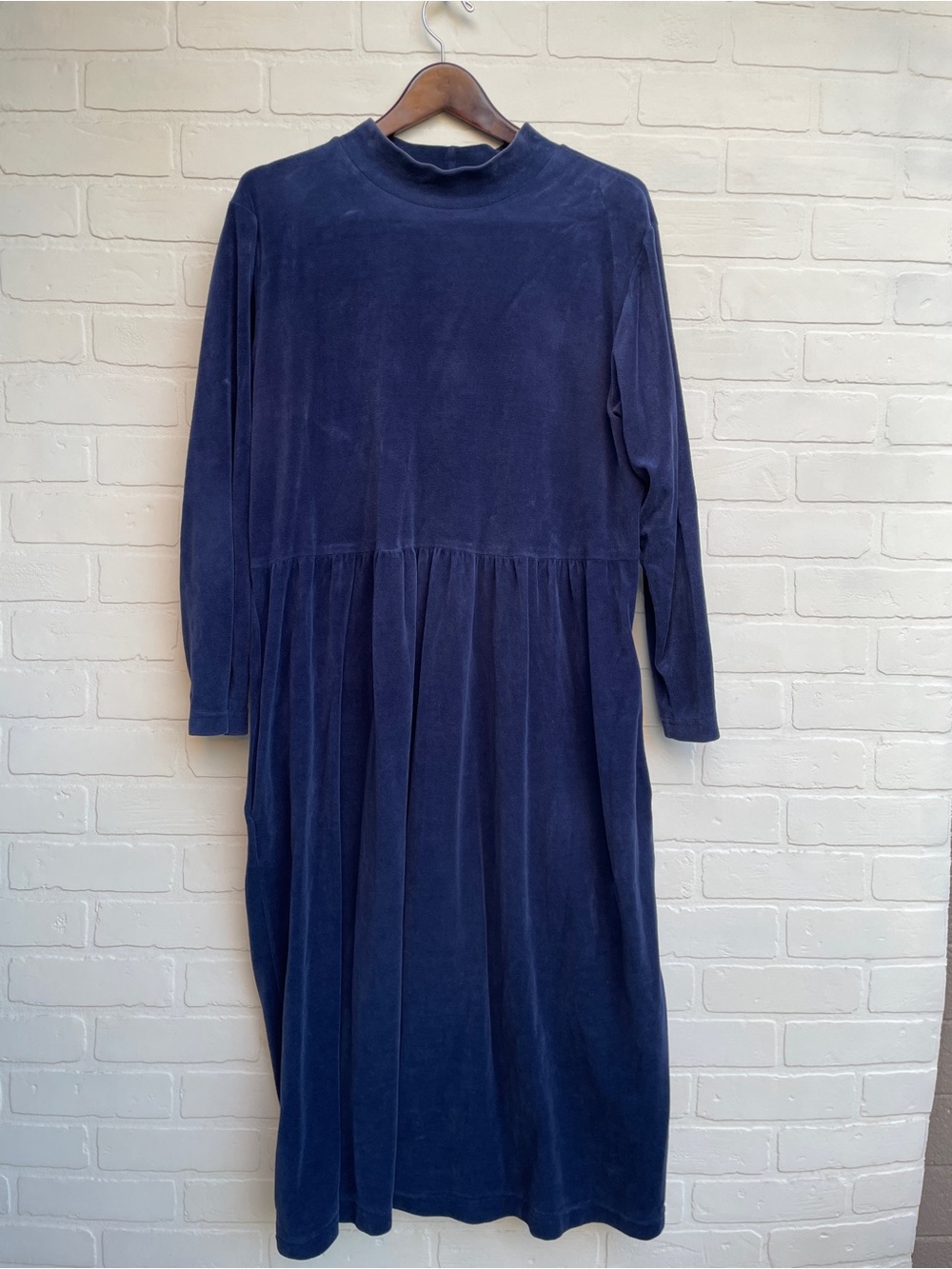 Vintage Navy Velour Long-Sleeve Midi Dress mock turtleneck 90’s